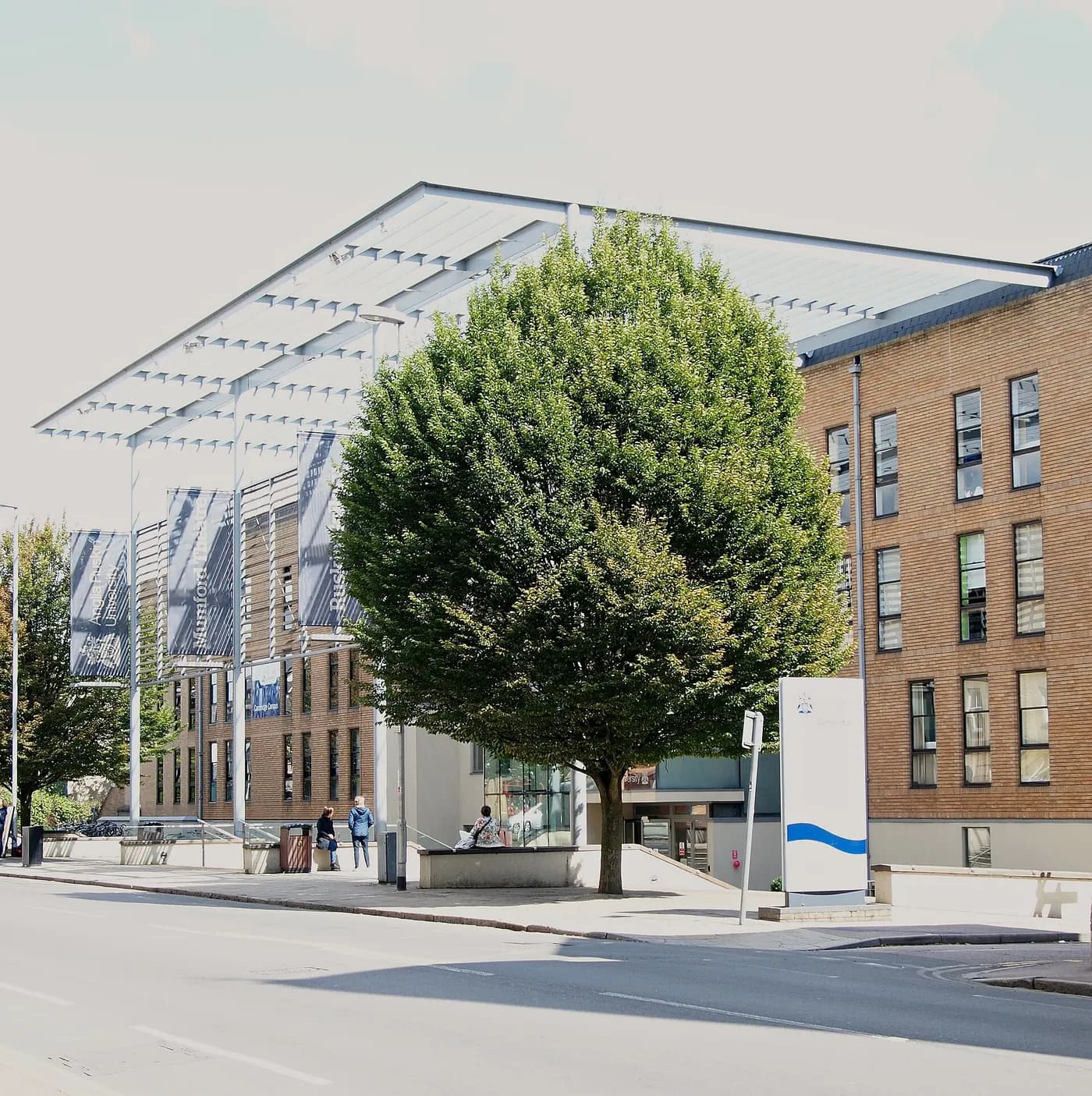 جامعة أنجليا راسكين — Anglia Ruskin University, Cambridge - geograph.org.uk - 5914089.jpg