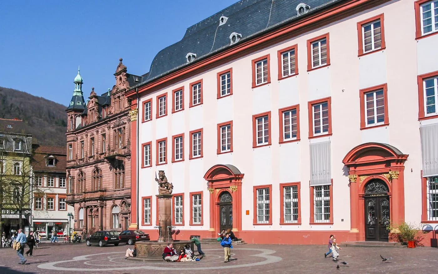 Heidelberg University — 2002-04-02 Alte Universität, Heidelberg IMG 0399.jpg